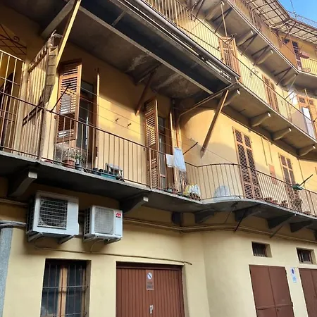 - La Casa Di Ringhiera