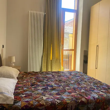 - La Casa Di Ringhiera