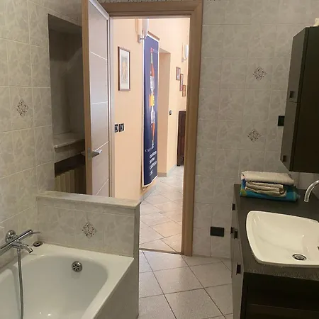 - La Casa Di Ringhiera 公寓 阿斯蒂